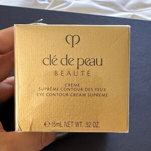 Clé de Peau- A luxurious, high-performance refillable eye cream.